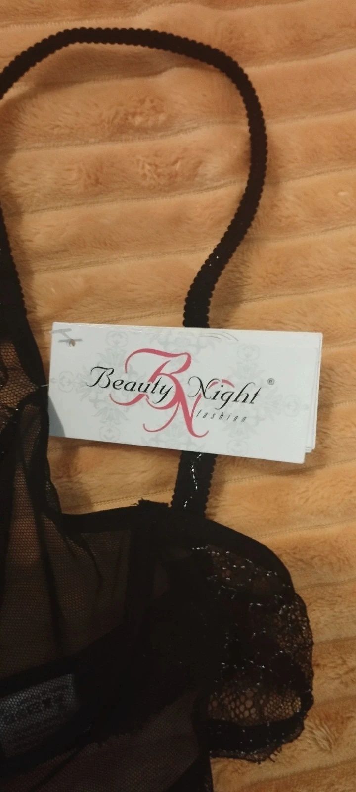 Beauty Night, gorset, halka do pończoch, S/M
Nowy z metką