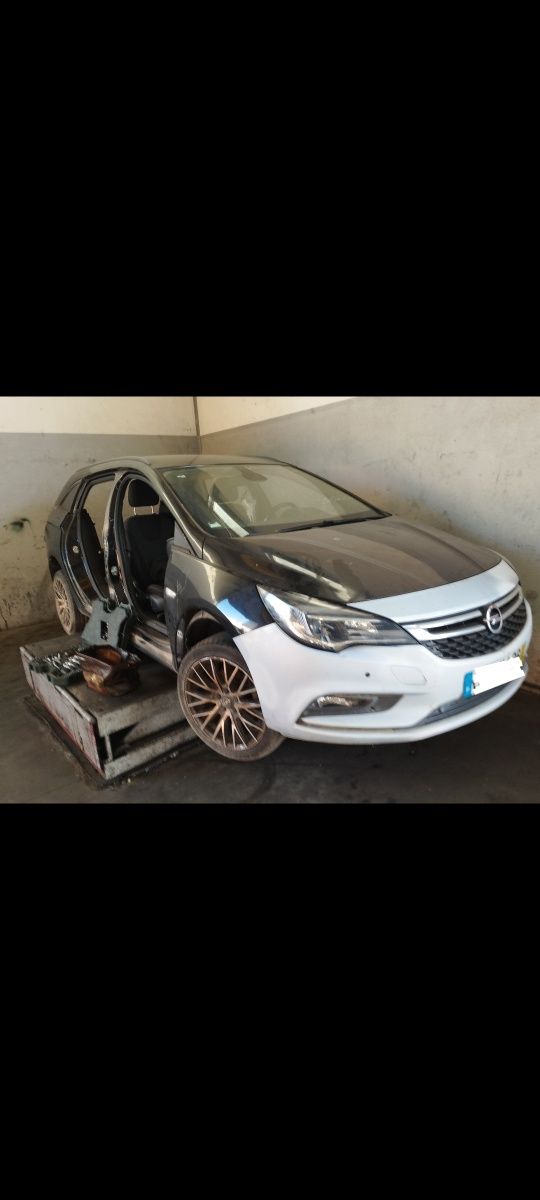 Opel Astra K 1.6 CDTI 2017 Frente Kit Airbag Motor