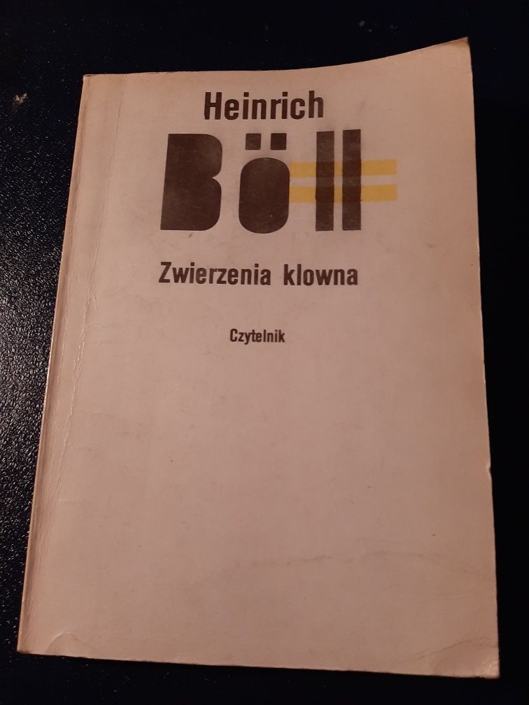 Zwierzenia klowna. Kobiety na tle krajobrazu z rzeka.H.Böll