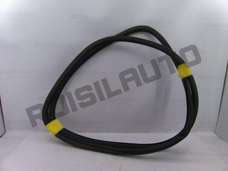 Borracha  Carroçaria Porta Trás Esquerda  Porsche Cayenne I (9p