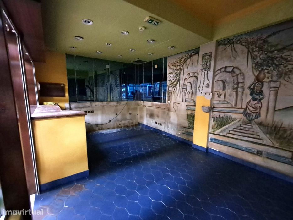 Loja R/Chão no centro da cidade