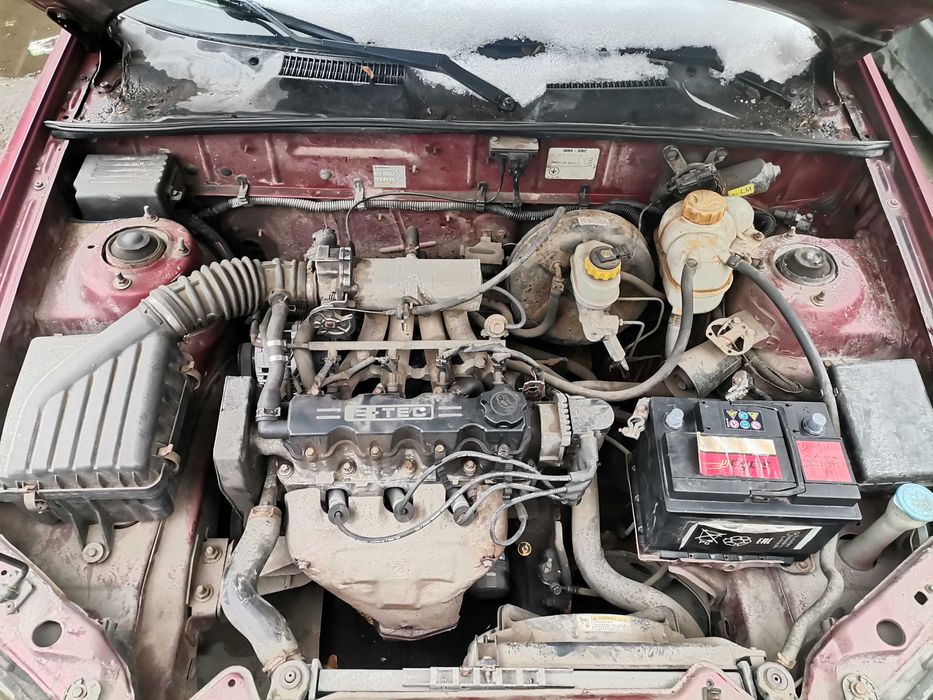 Деу ланос1,5 рік 2003