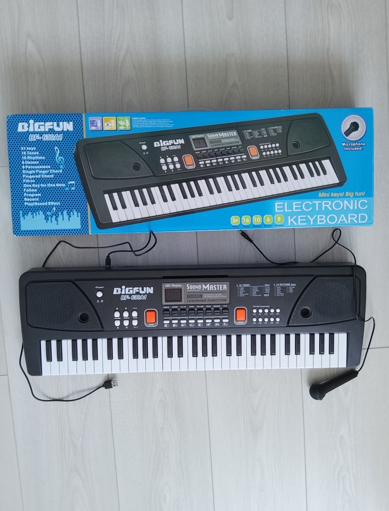 Детский игровой синтезатор 61 клавиша, BIGFUN BF-630A1 с микрофоном, р