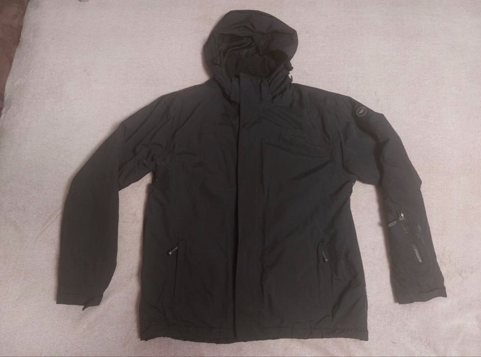 Курточка чоловіча