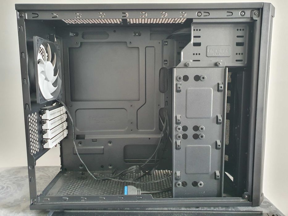 Fractal Design Core 1500