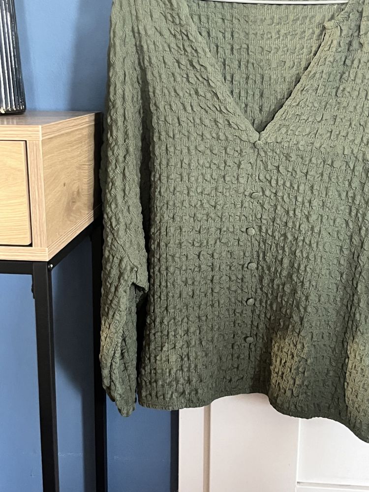 48 50 gallery bluzka gofrowana khaki zielona