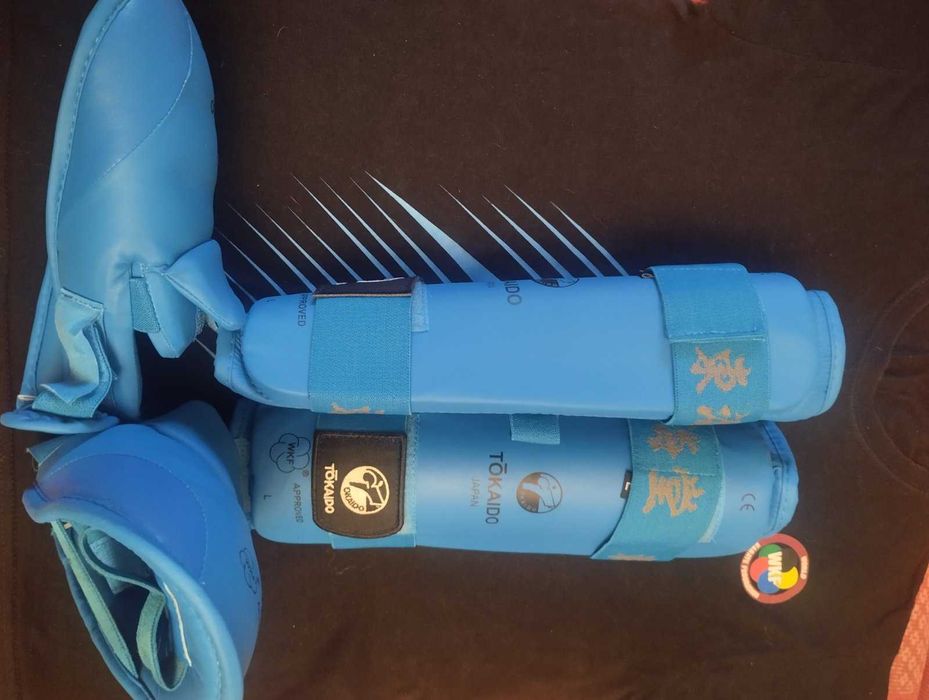 Фути  сині (TOKAIDO)  WKF, для заняття карате , розмір - L .