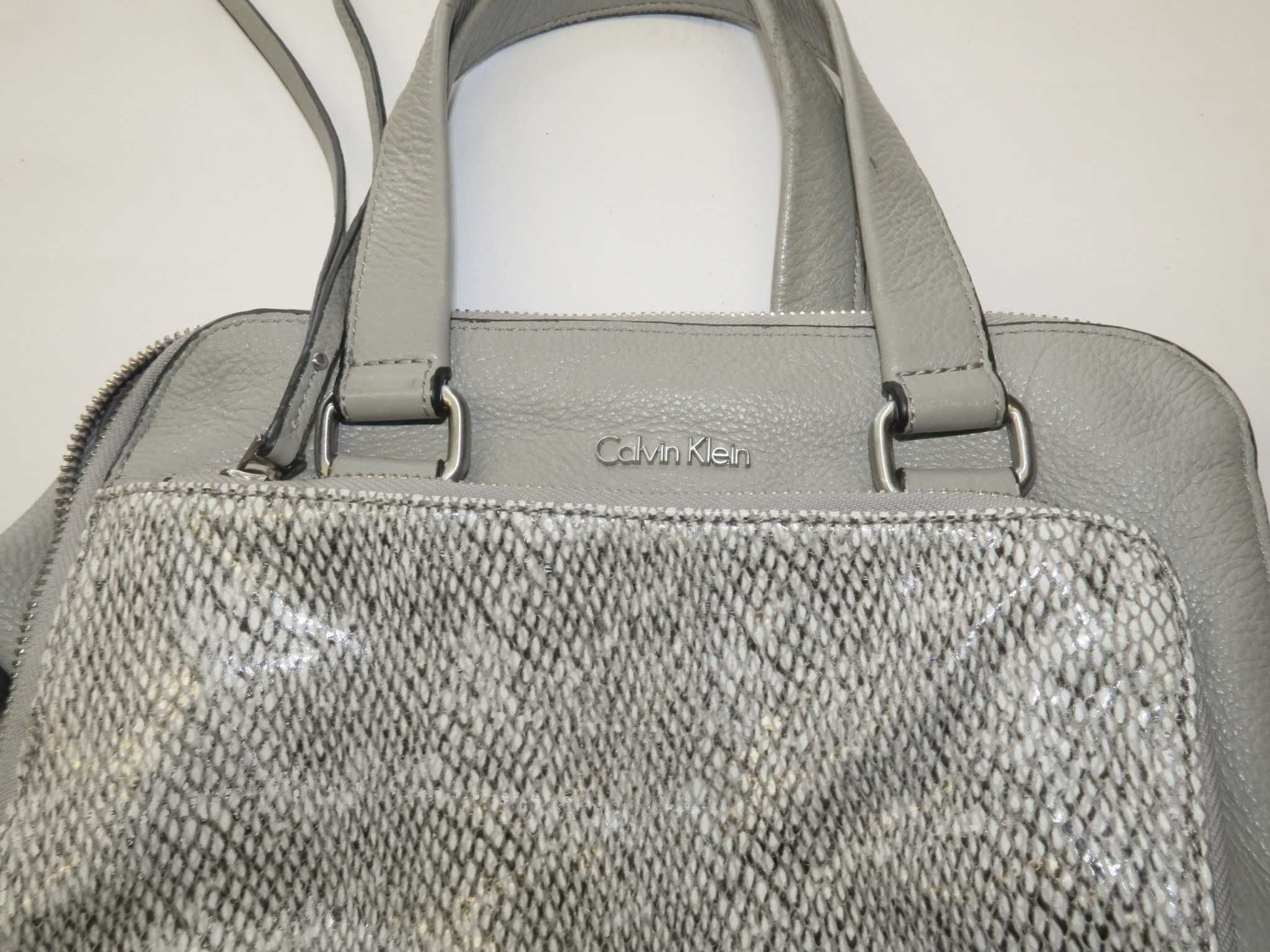 Calvin Klein skórzana torebka listonoszka do ręki