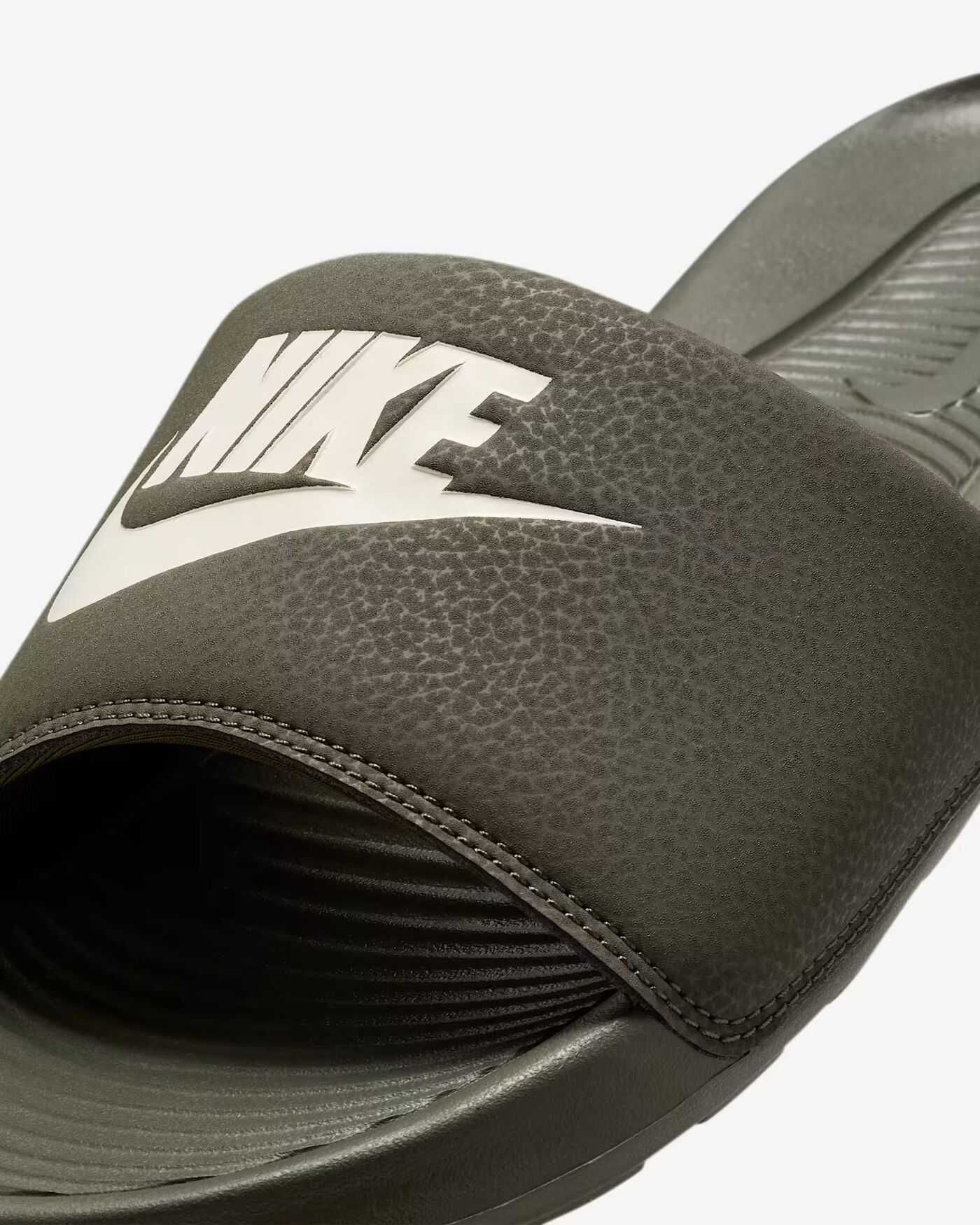 США! Тапочки Nike Victori One Jordan Dunk (40р по 49.5р) (CN9675-303)