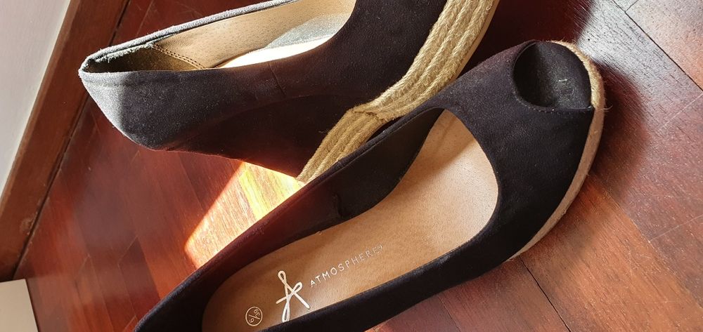 Sapatos Cunha pretos Tamanho 39 (Primark)