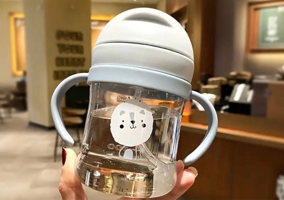 Поїльник-непроливайка з силіконовою трубочкою , дитяча пляшка для води