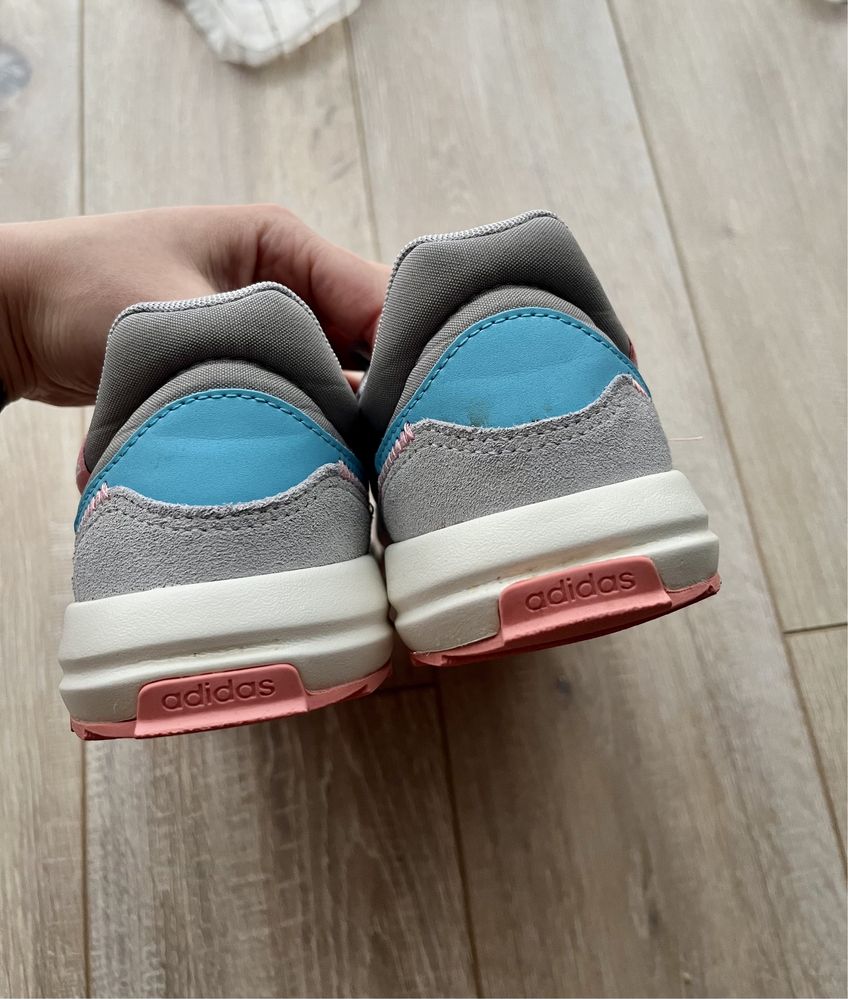 Buty Adidas w stylu vintage