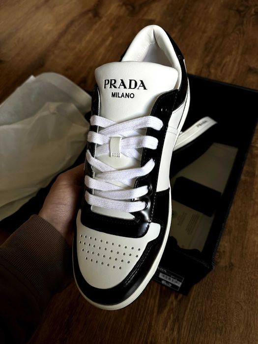 Кеды Prada Downtown leather sneakers black white мужские кеды прада