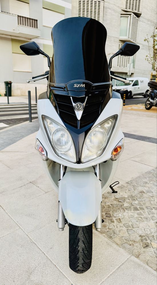 LINDA MAXISCOOTER SYM JOYRIDE 125 EVO 2010 com 66mil kms reais!