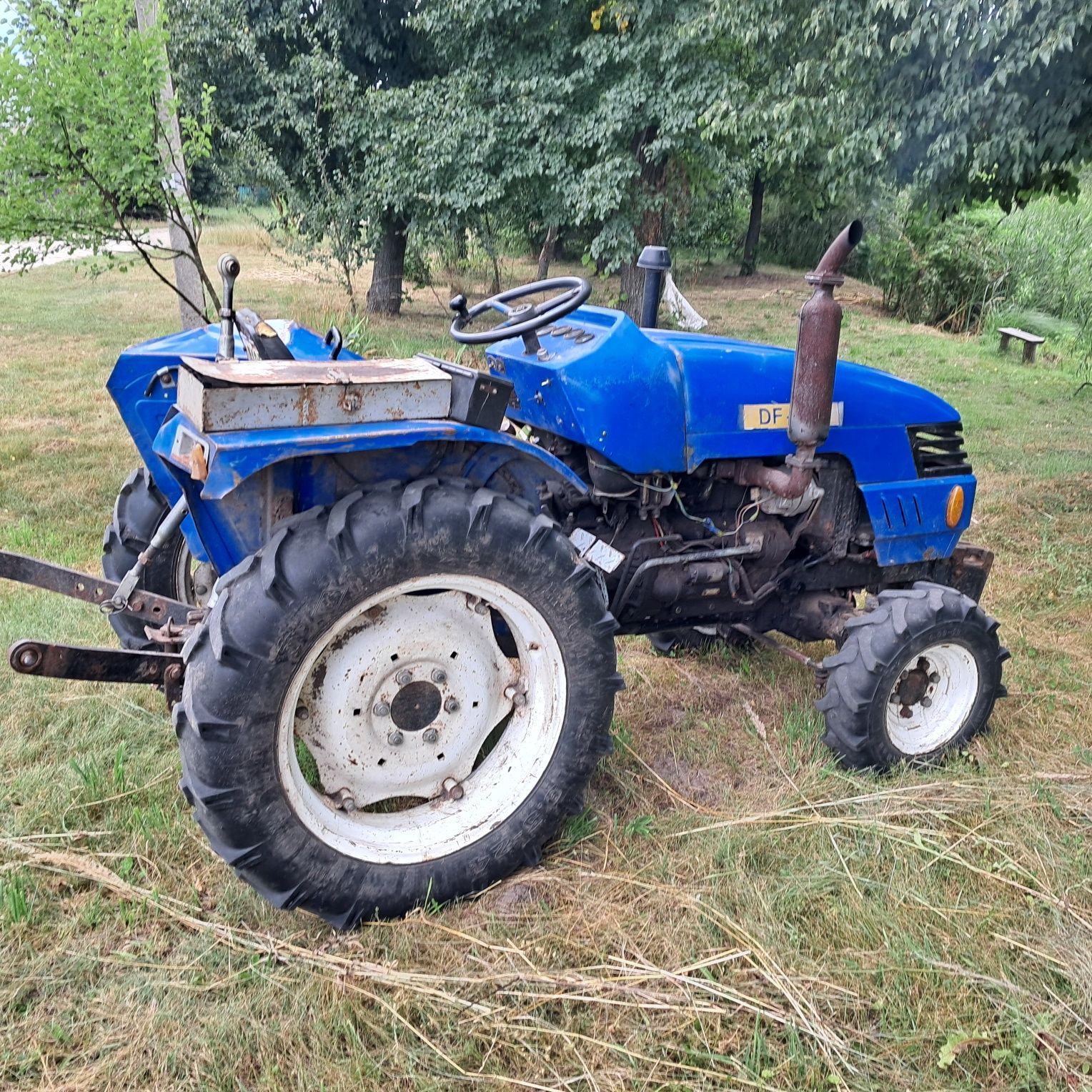 Продам мині трактор дон фенг 254