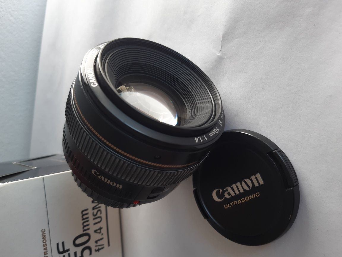 Canon 50mm f/1.4 USM