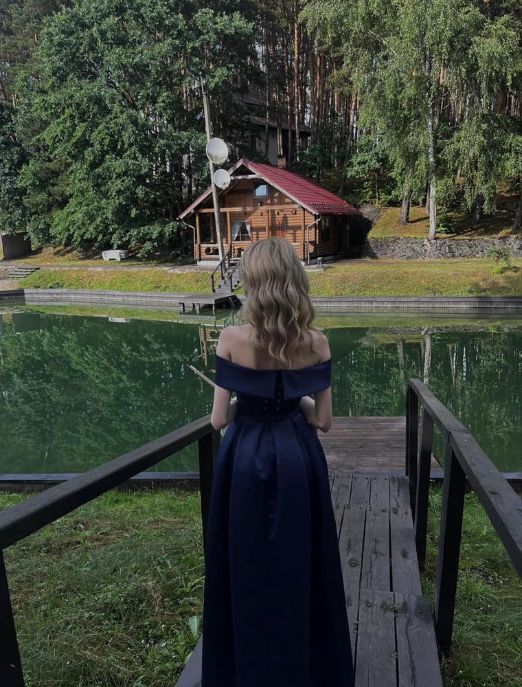 Плаття вечірнє