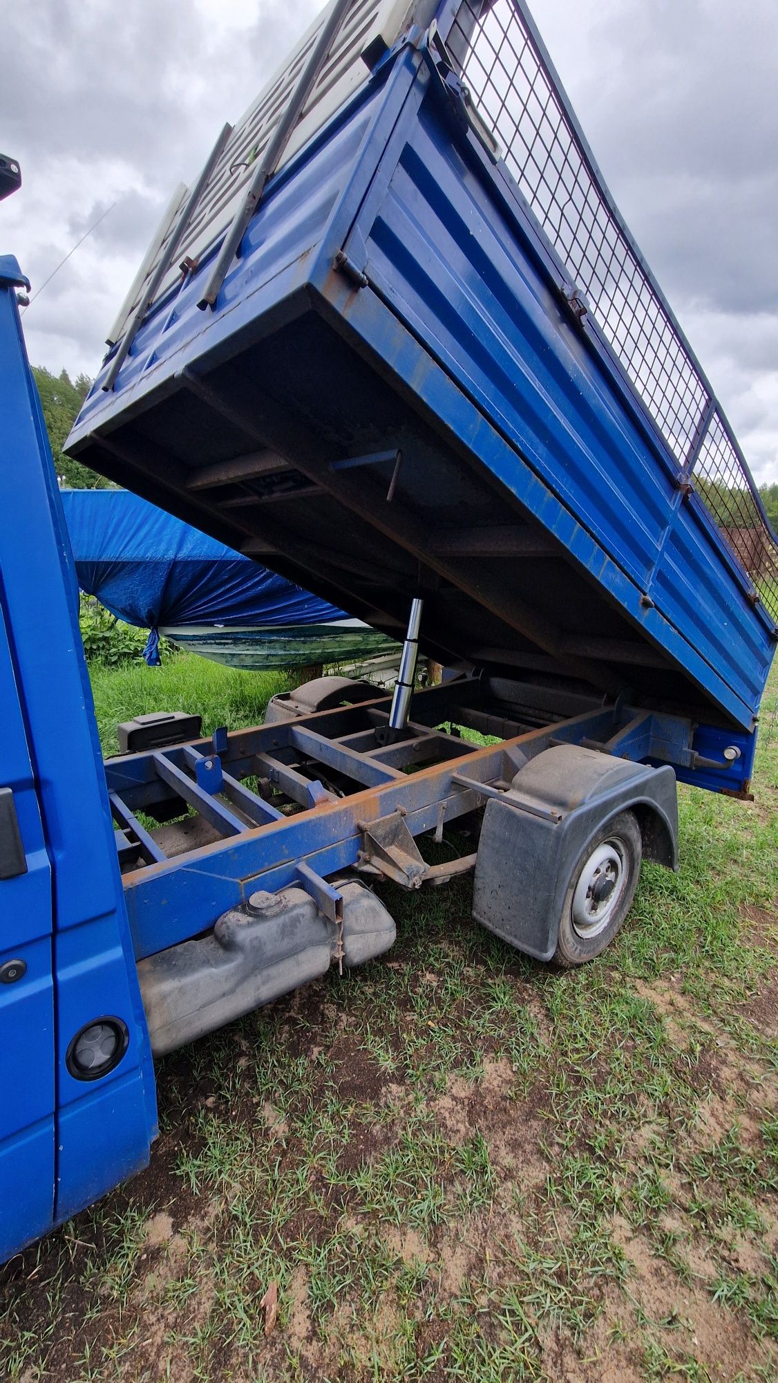 Ford transit wywrotka