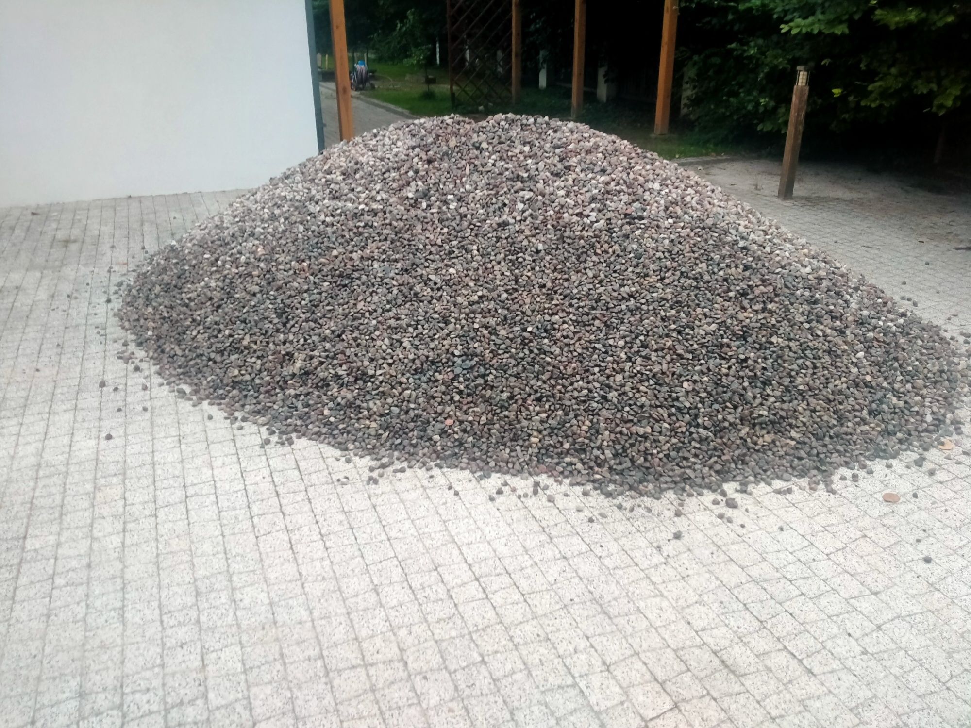 Cetrum kruszyw budowlanych. kamienie, żwir plukany, grys piasek