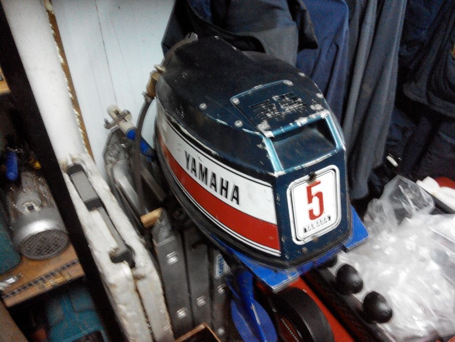 Лодочный мотор YAMAHA