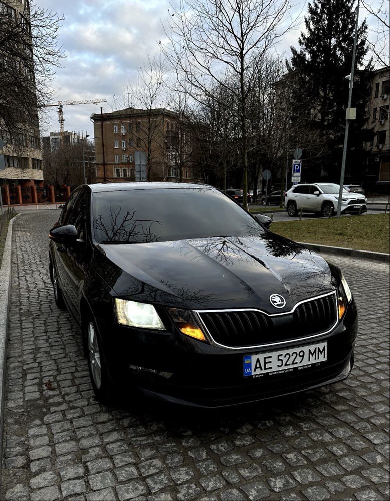 Шкода актавія а7 2019 року