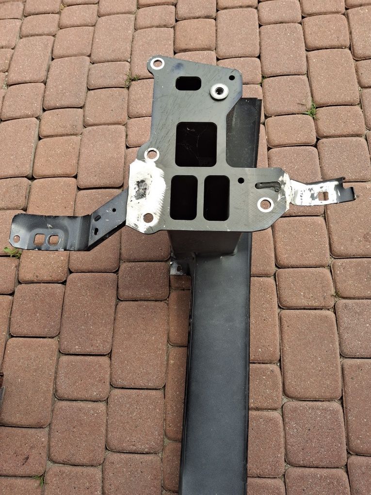 Ford escape mk3, belka przod.