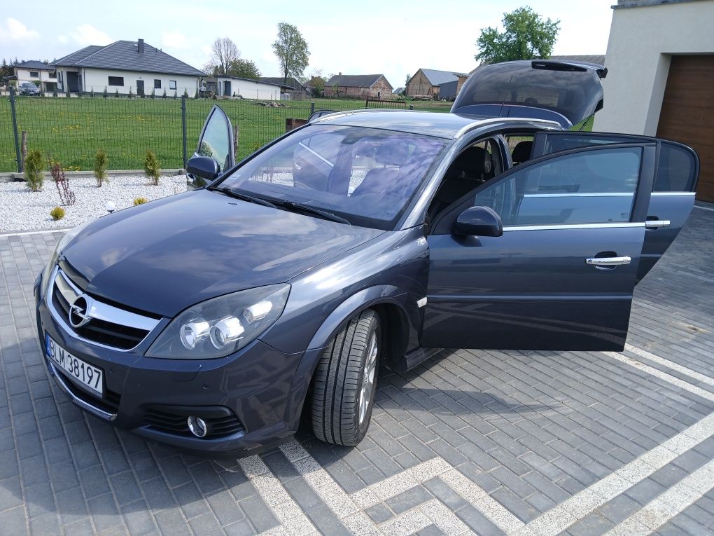 Opel Signum 2.0t 2008r.