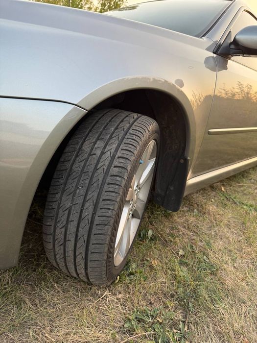 Продам власне Субару