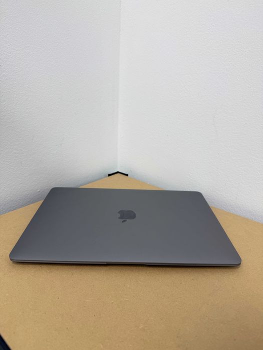 MacBook Air 2020 { i3 | 8gb | 256 SSD } ідеальний стан . 37998SV