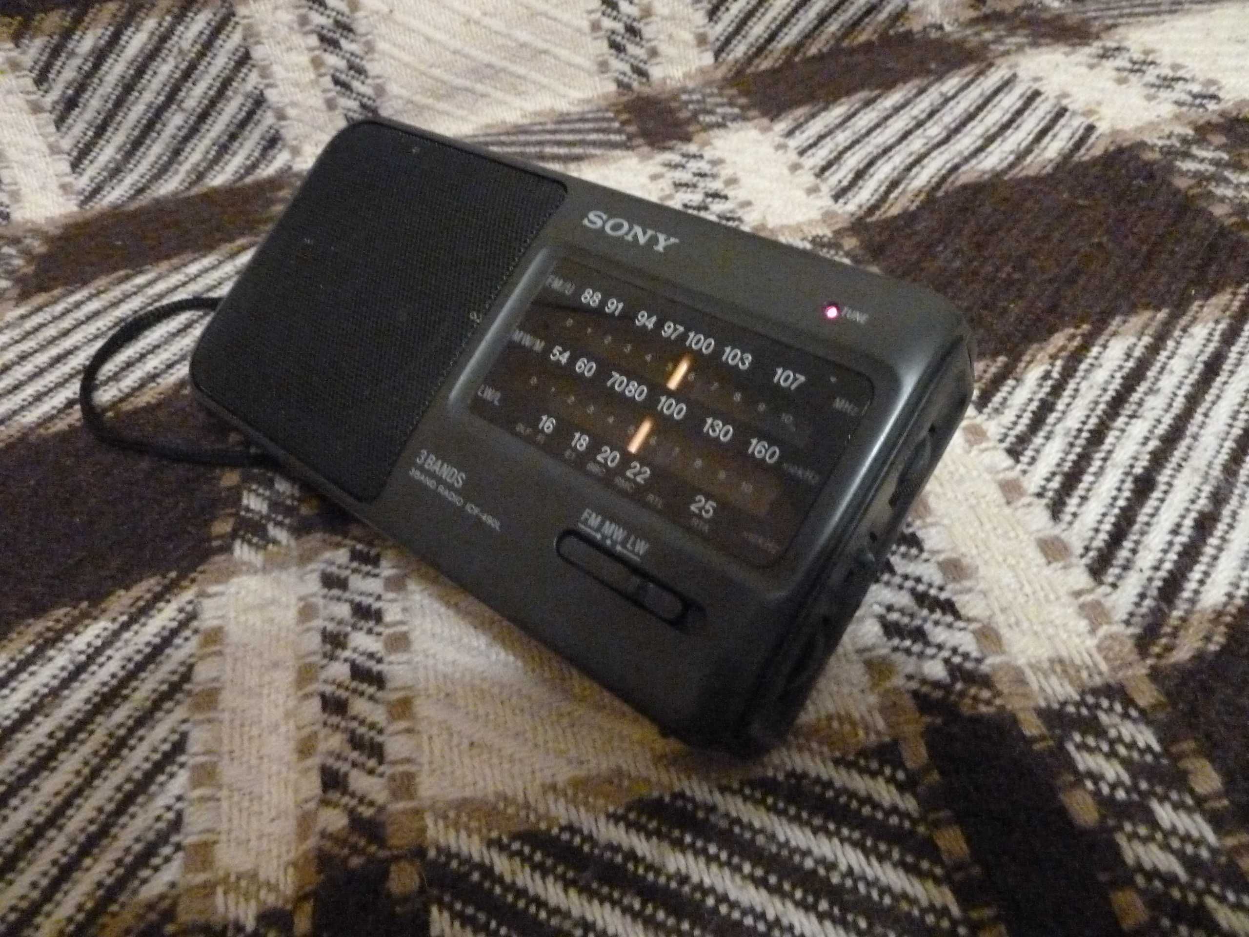 Analogowe radyjko Sony, AM/FM, bardzo dobra jakość. Vintage.