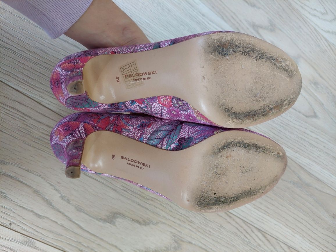 Eleganckie buty Baldowski r. 39