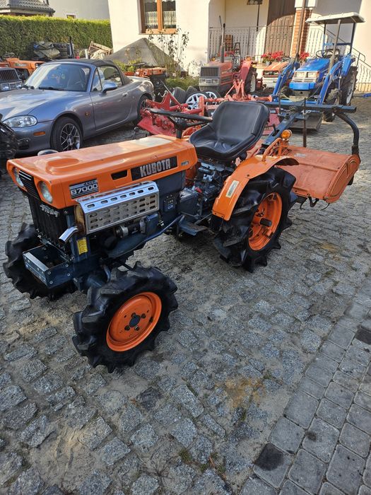 Traktorek kubota B7000 4X4 z glebogryzarką zestaw japoński ładny iseki