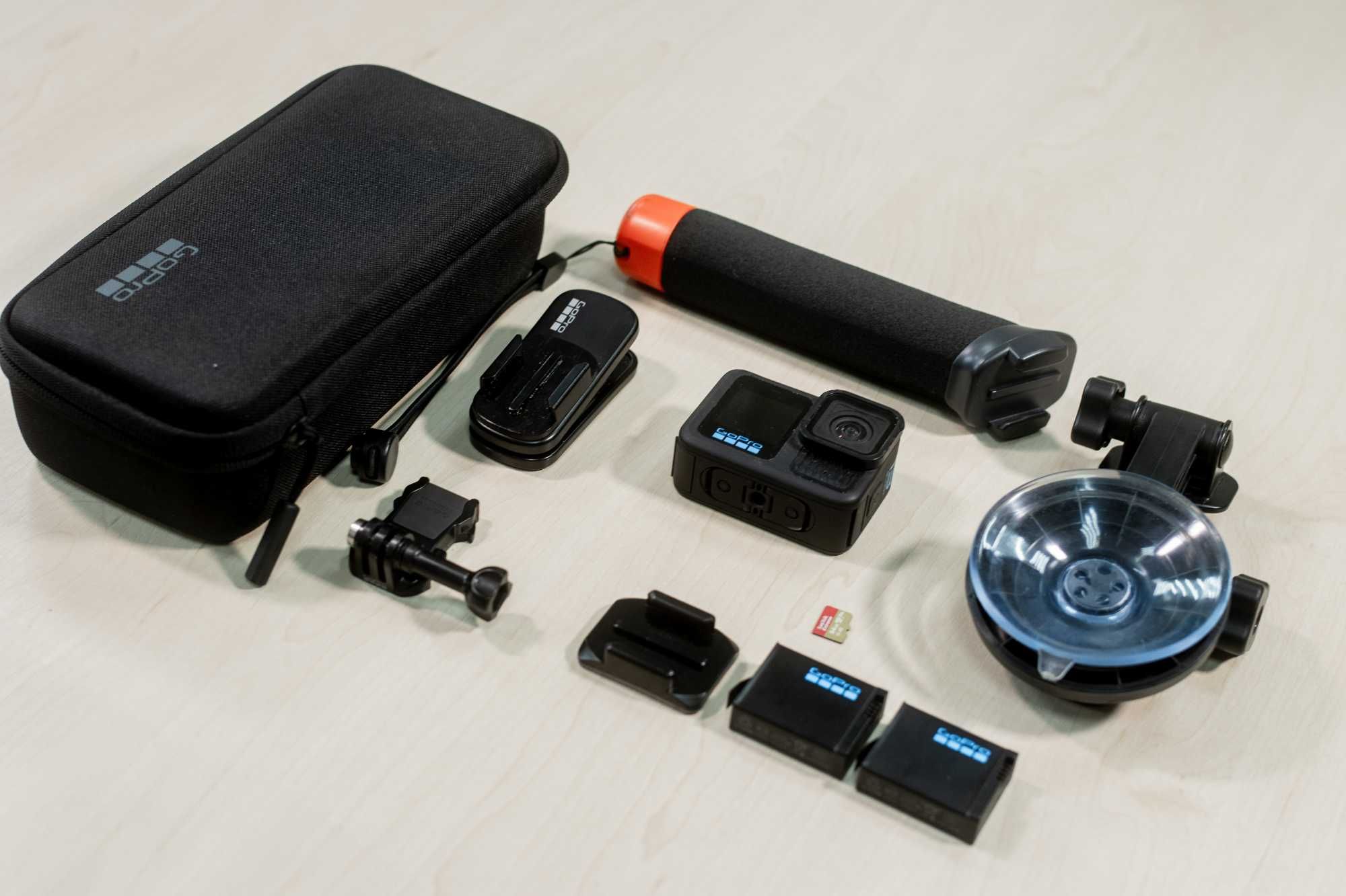 GoPro 13 Hero Black + набір аксесуарів