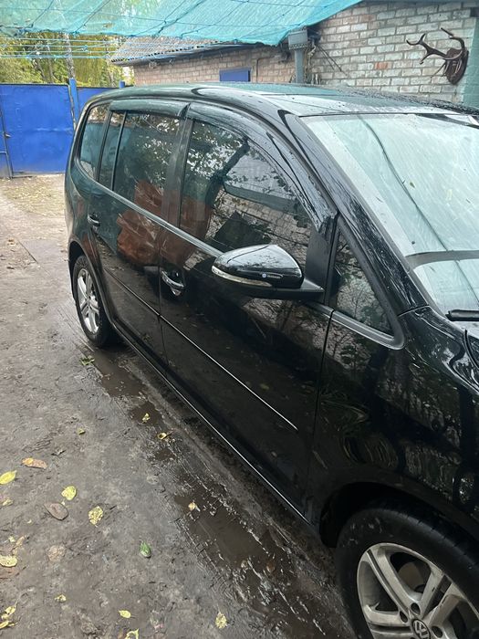 Продам VW Touran 2011