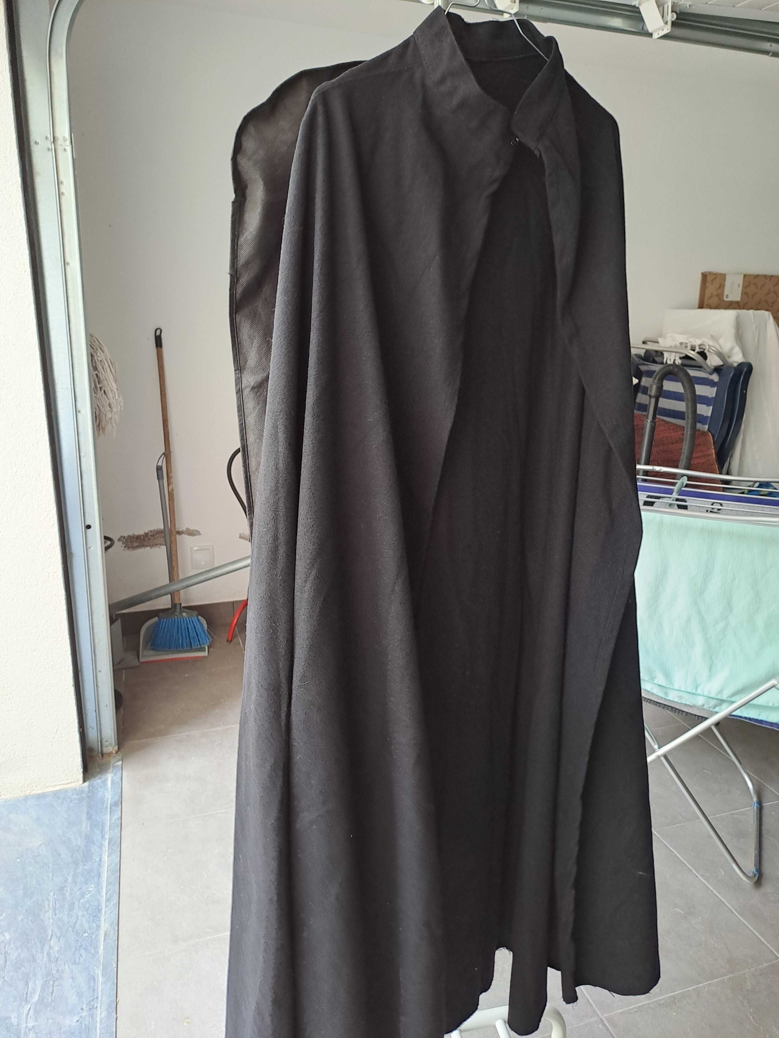Traje académico masculino M.