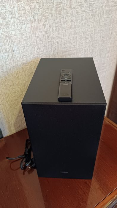 Саундбар Samsung HW-Q700C/UA