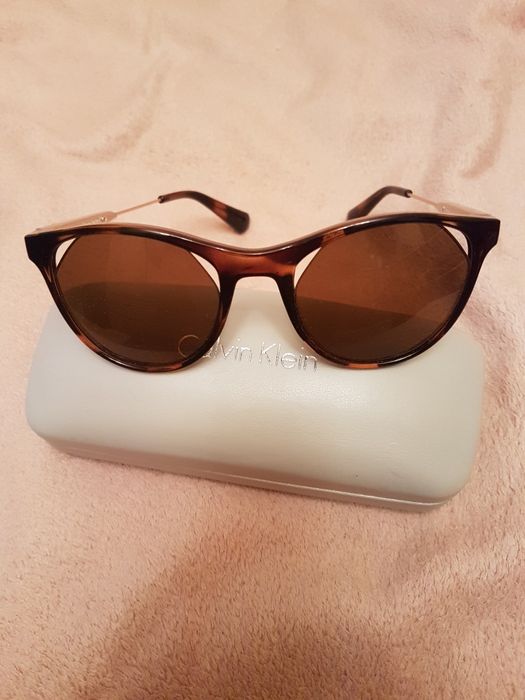 Orginalne okulary przeciwsłoneczne damskie Calvin Klein