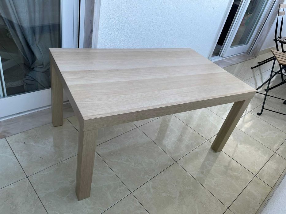 Mesa de sala de estar