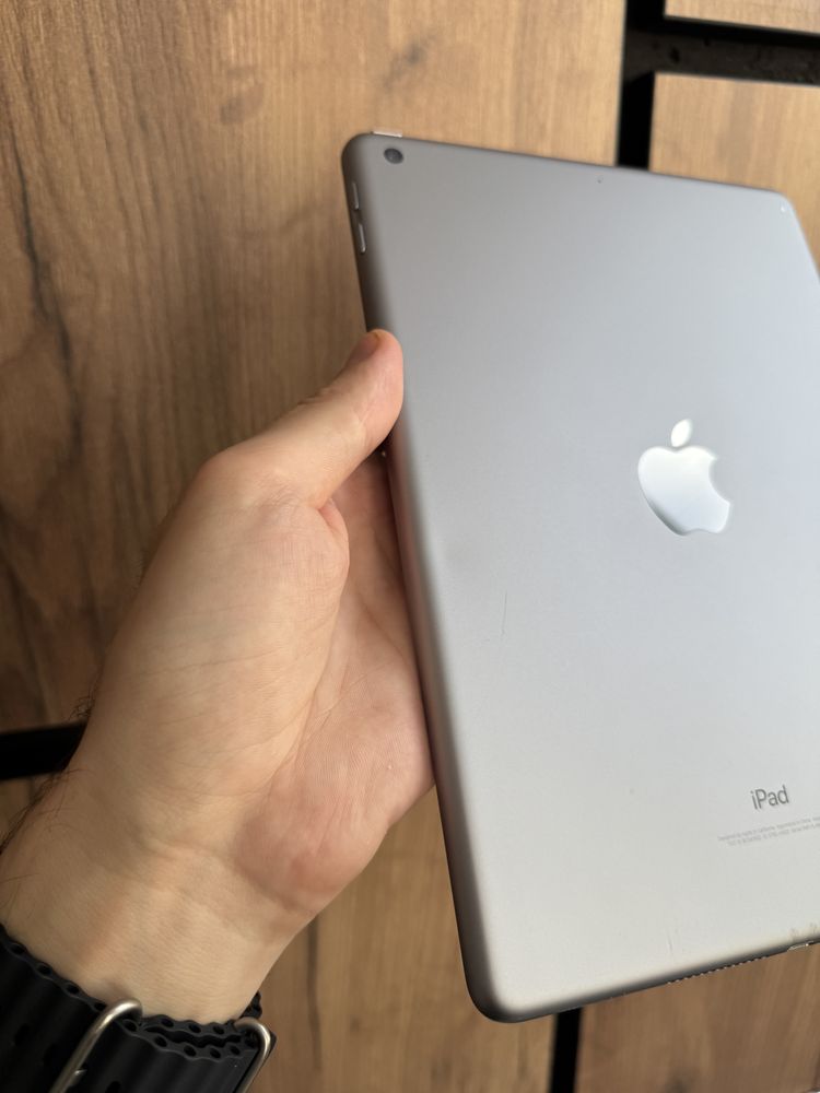 Apple iPad 5 128 gb Wi-Fi | 722/6