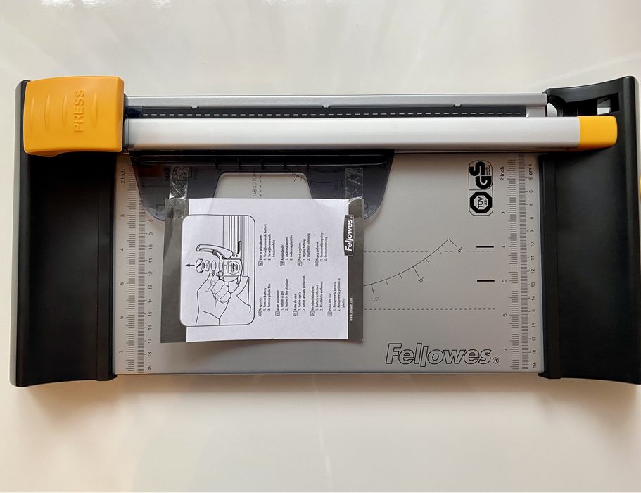 Trymer gilotyna do papieru Fellowes Elektron A4