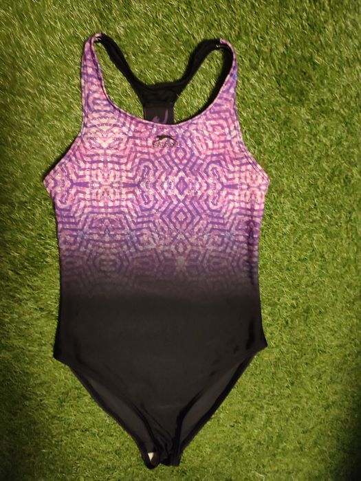 Śliczny strój kąpielowy jak nowy r.146-152 Slazenger