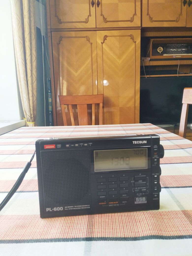 Радиоприёмник Tecsun PL-600