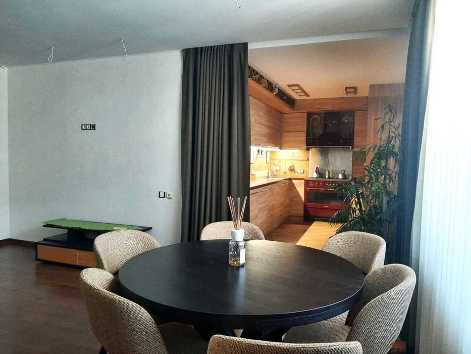 Продам двокімнатну квартиру  пр-т Шевченка 7А м. Вишгород ремонт меблі