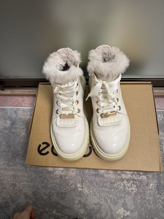 Черевички лакові , зимові