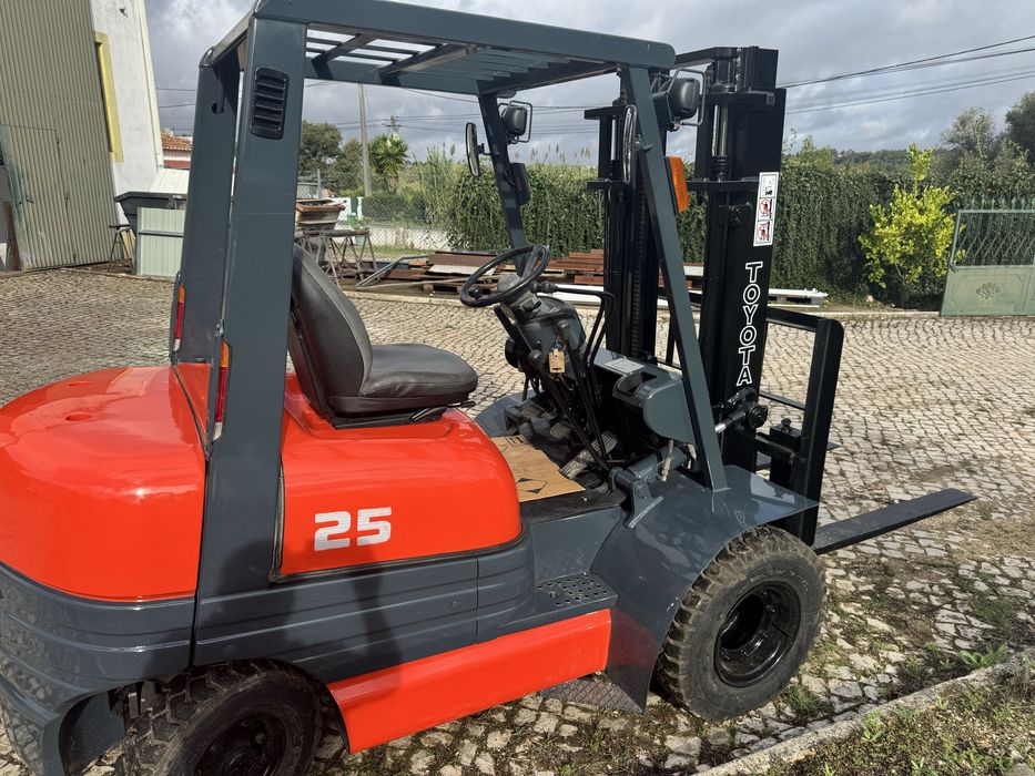 Empilhador Diesel Toyota