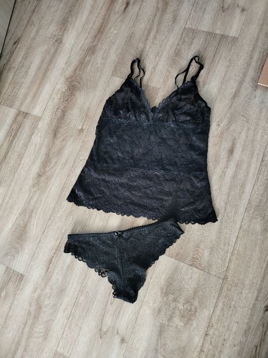 Koronkowy zestaw damski