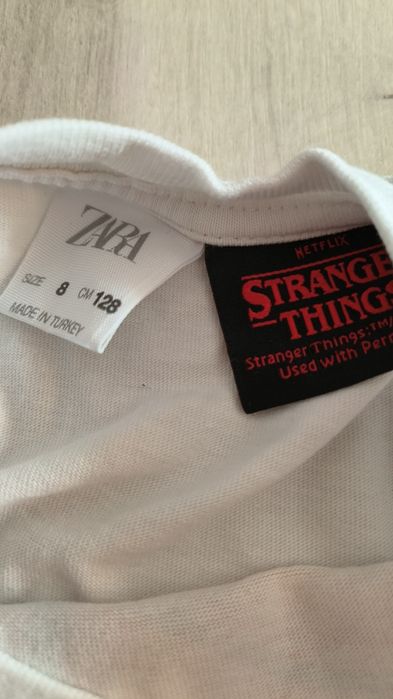 Stranger Things bluza chłopięca 128 Zara