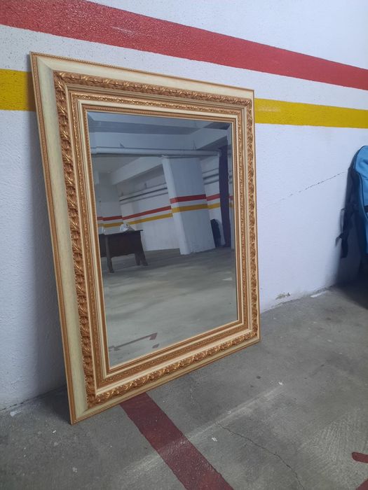 Espelho praticamente novo