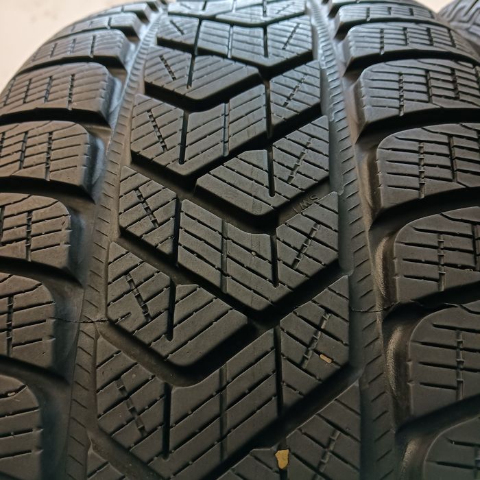 235/55/18 Pirelli Scorpion winter opony zimowe 2szt 2023r