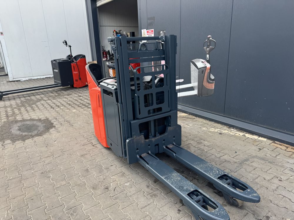 Paleciak elektryczny Linde 2019 r 1200 kg 210 cm Linde D 12 Sp wózek